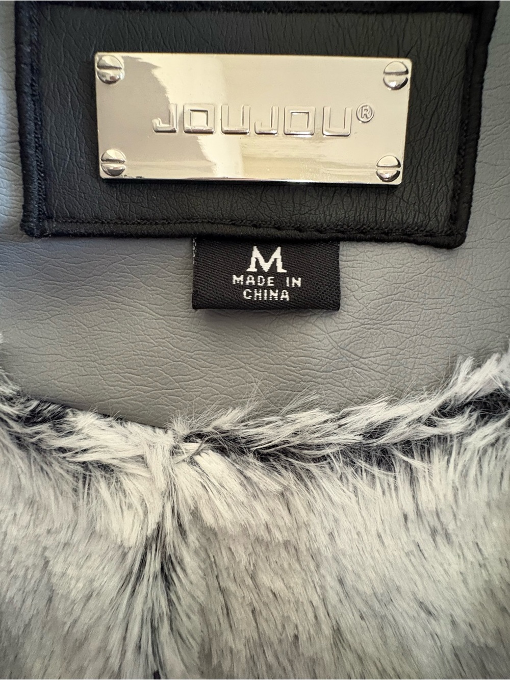 JouJou Women’s Gray Faux Leather Moto Jacket with Plush Lining, Sz M - Picture 11 of 11